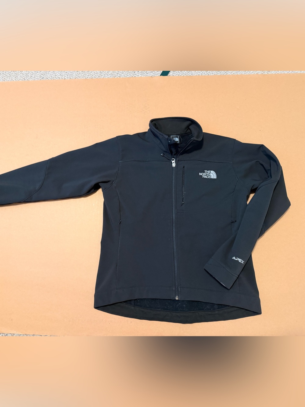 The North Face Black Apex Men's Softshell Performance Jacket size small